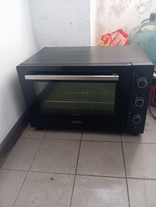 Forno elétrico 220v.