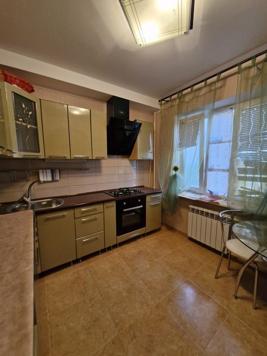 Продаётся 2к квартира м-н Химик.