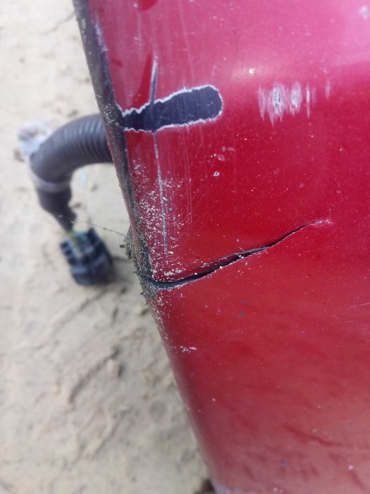 TOYOTA PRIUS III 09-11 zderzak przód kolor czerwony 3r3
