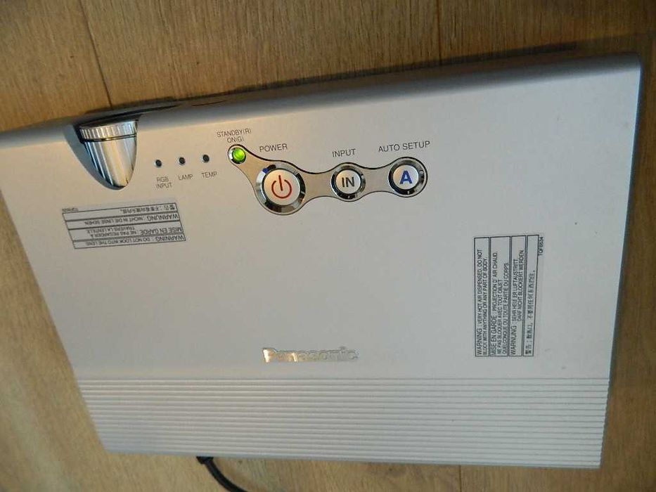 Projektor Panasonic PT-LB10E