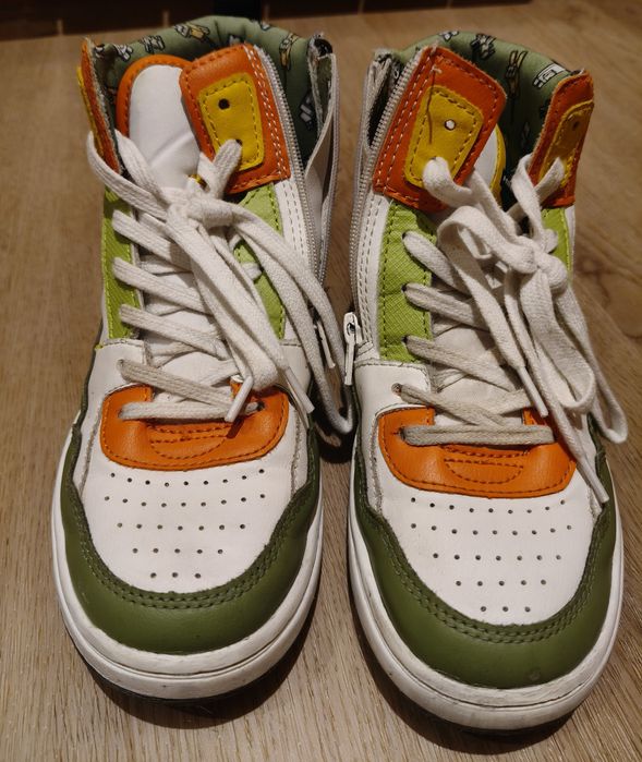 Vendo Sapatilhas de Criança