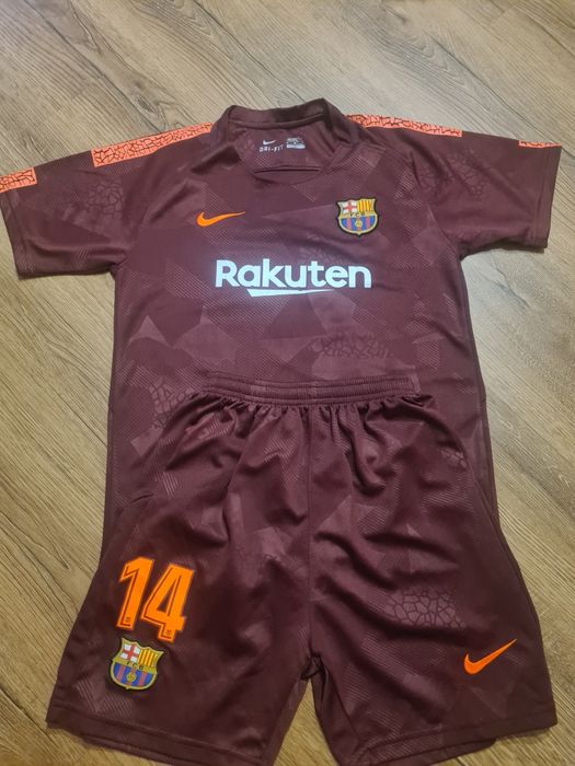 Strój sportowy chłopięcy