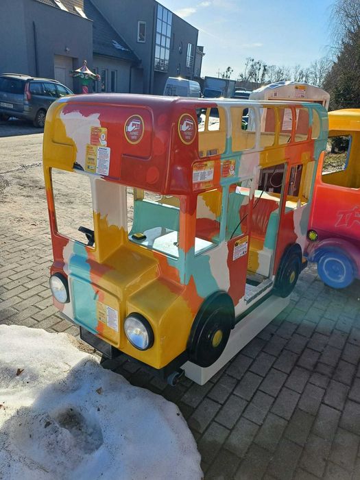 Bujaki zarobkowe dla dzieci - Londonbus