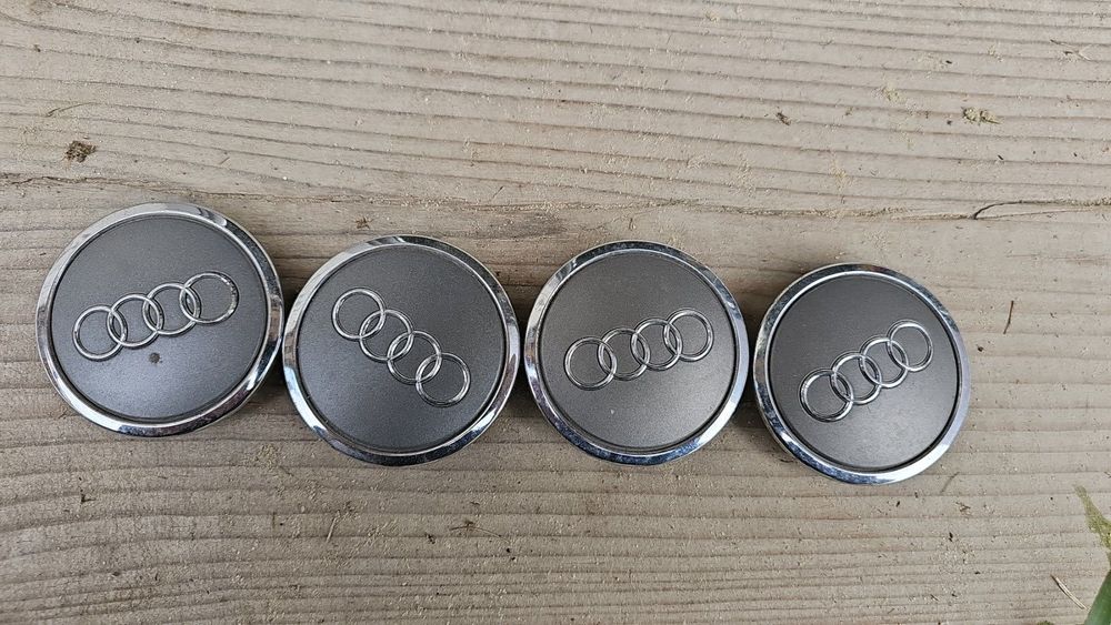 Ковпачки (заглушки) в диски Audi
