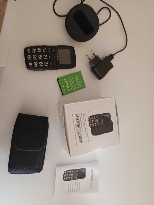Telemóvel para seniores, teclas grandes, simples, sos, lanterna. NOVO