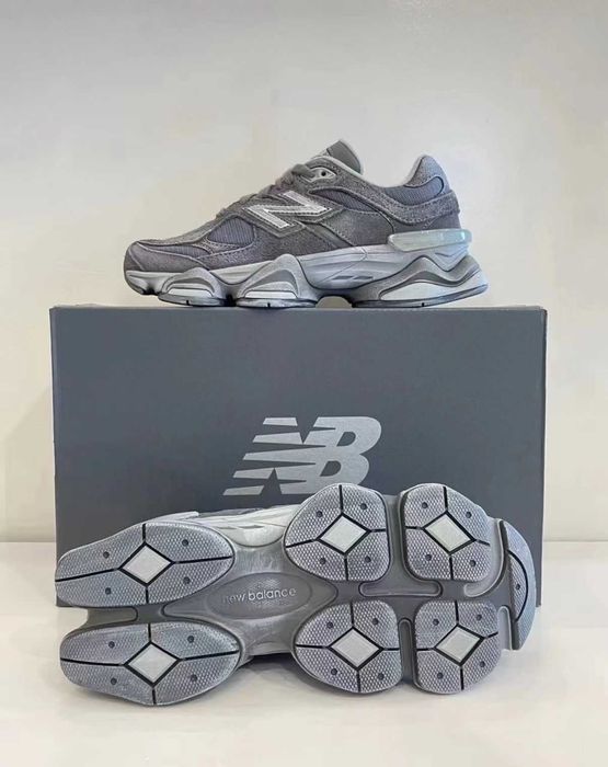 New Balance 9060 ciemnoszary R.38,5