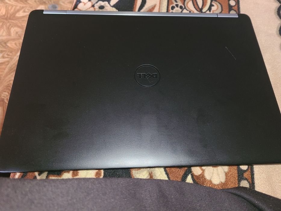 Dell Latitude E7470 / i7  6600 / 8 ГБ / SSD 256 ГБ / Windows 11 Pro.