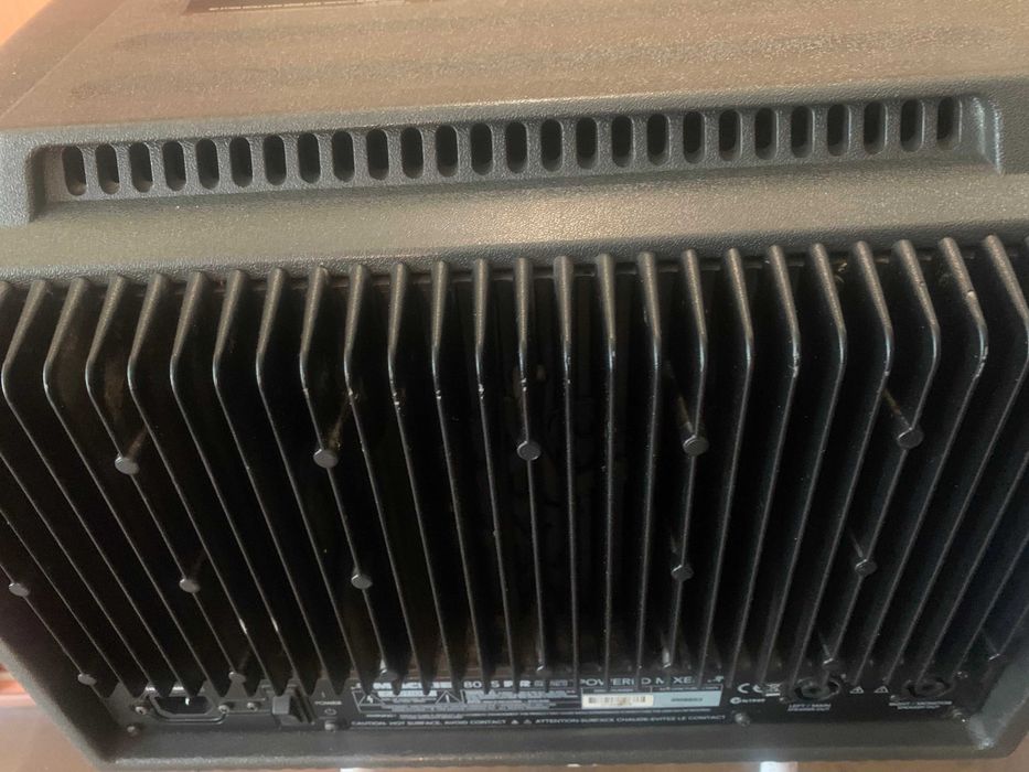 powermikser Mackie / USA/ 2x600 watt - zawodowy