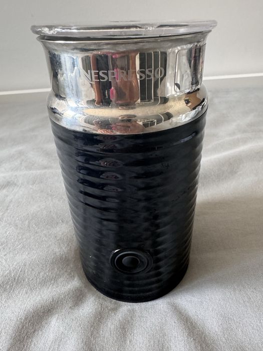 Aeroccino preto Nespresso