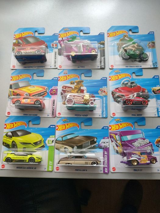 Hot Wheels zestaw Treasure Hunt 2025 Nissan Honda Ford Triumph