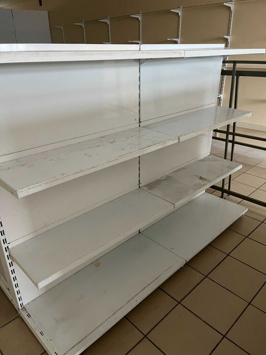 вітрини стелажі металеві наборні островні