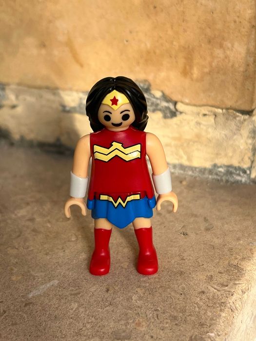 Figura Playmobil - "Wonder Woman"