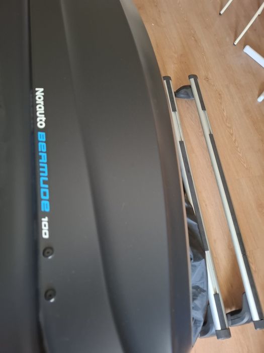 Barras de tejadilho thule ford smax 2006 e mala norauto bermude 100