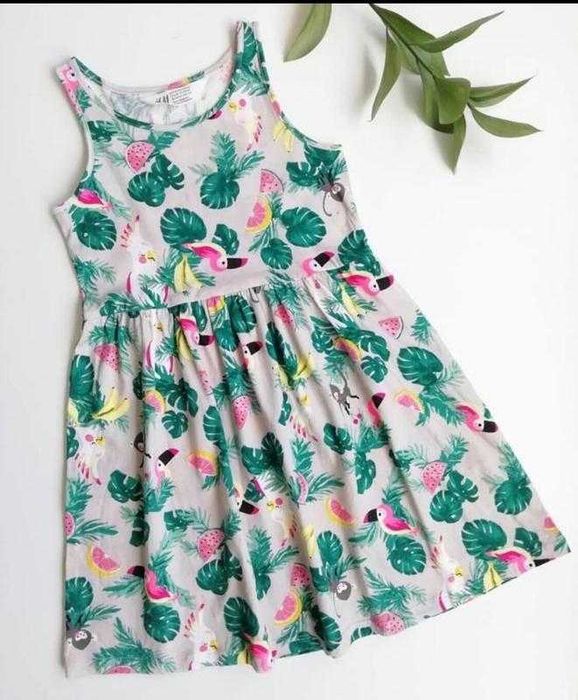 Сукня сарафан H&M на 6-8 років. 122 зріст. яскравий тропічний принт