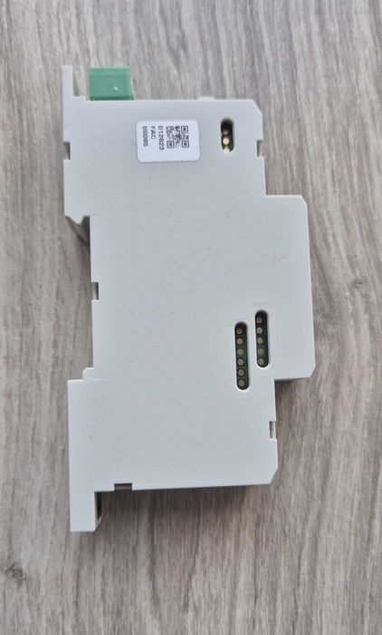 Vimar 02963 Jednofazowy licznik energii podłączony do Internetu