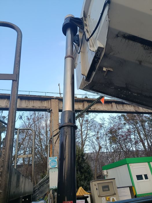 Naczepa stalowa schwarzmuller 26m3