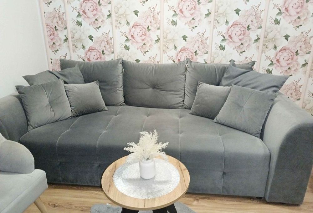 Duza sofa rozkładana z fotelem