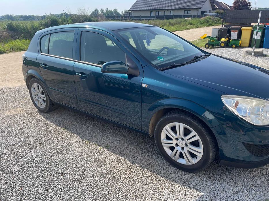 Astra H 1.4 benzyna