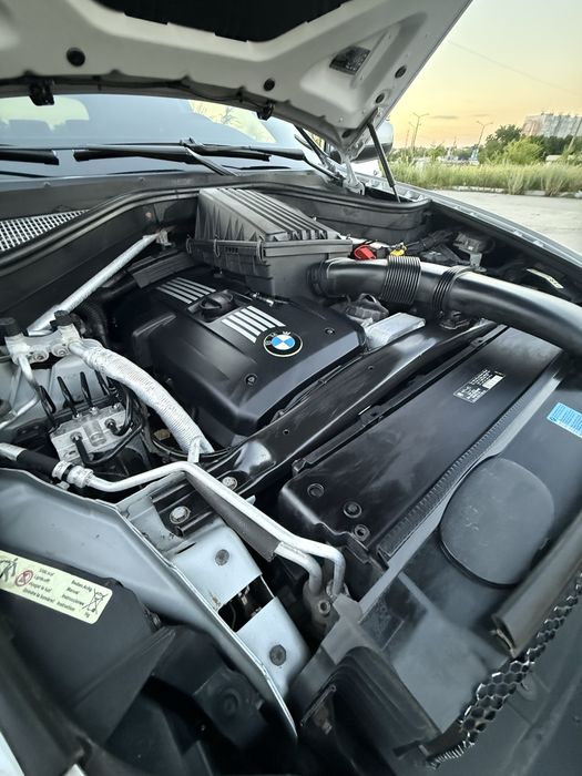 bmw x5 e70 2007 3.0 бензин