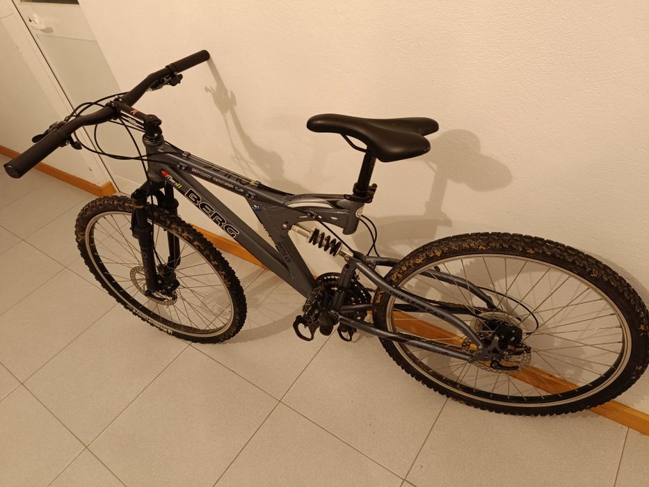Bicicleta BTT BERG Sport Cross 1.6 com upgrades, óptimo para iniciante