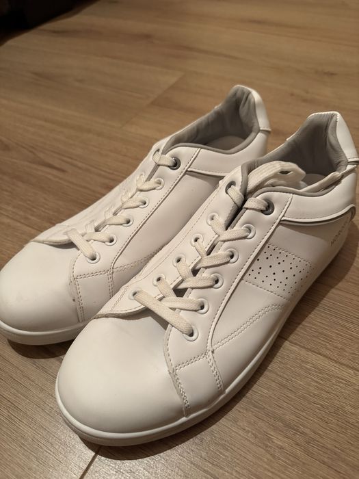 Чоловічі кросівки