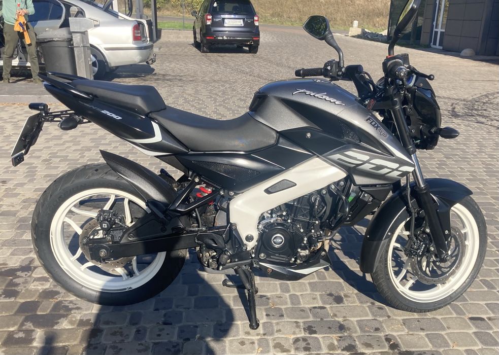 Продам пульсар нс200