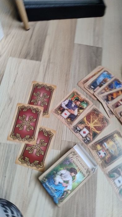 Revendedora de Tarots & Oráculos – Vários Baralhos Novos – 13,50€ c/ p
