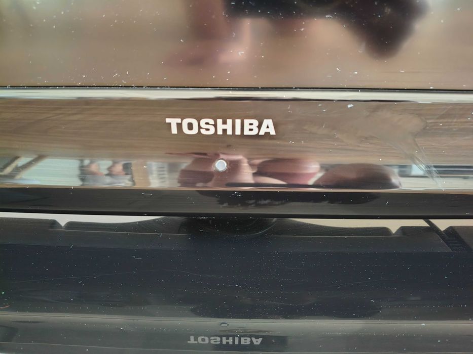 Telewizor TOSHIBA 37"