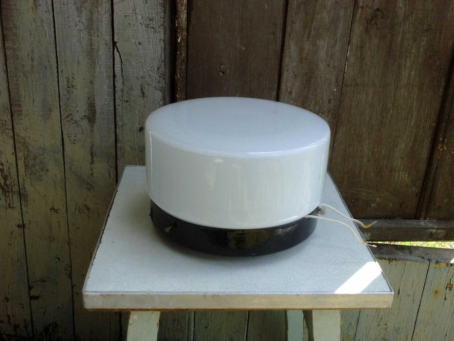 Светильник подвесной герметический и плафоны