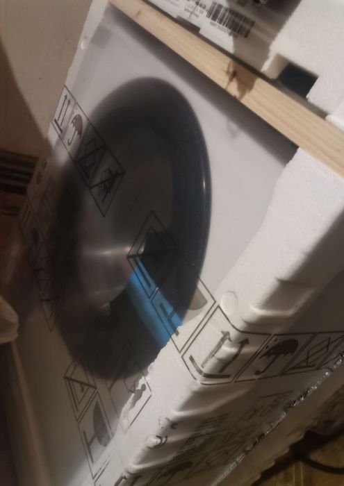 Стиральная машинка Продам  пральну машину Indesit OMTWSE 61051 WK UA.