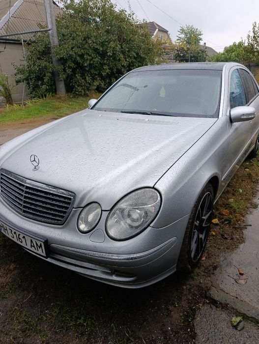 Продам Мерседес E270 CDI