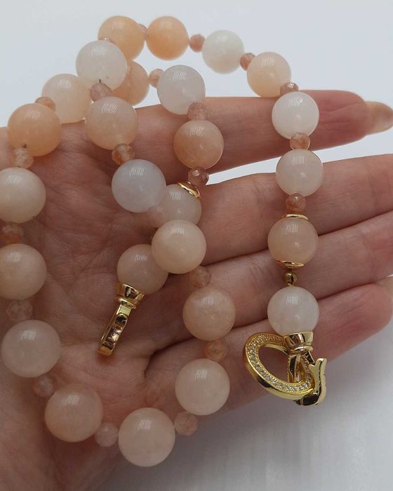 чокер з авантюрину ніжного баржевого кольору