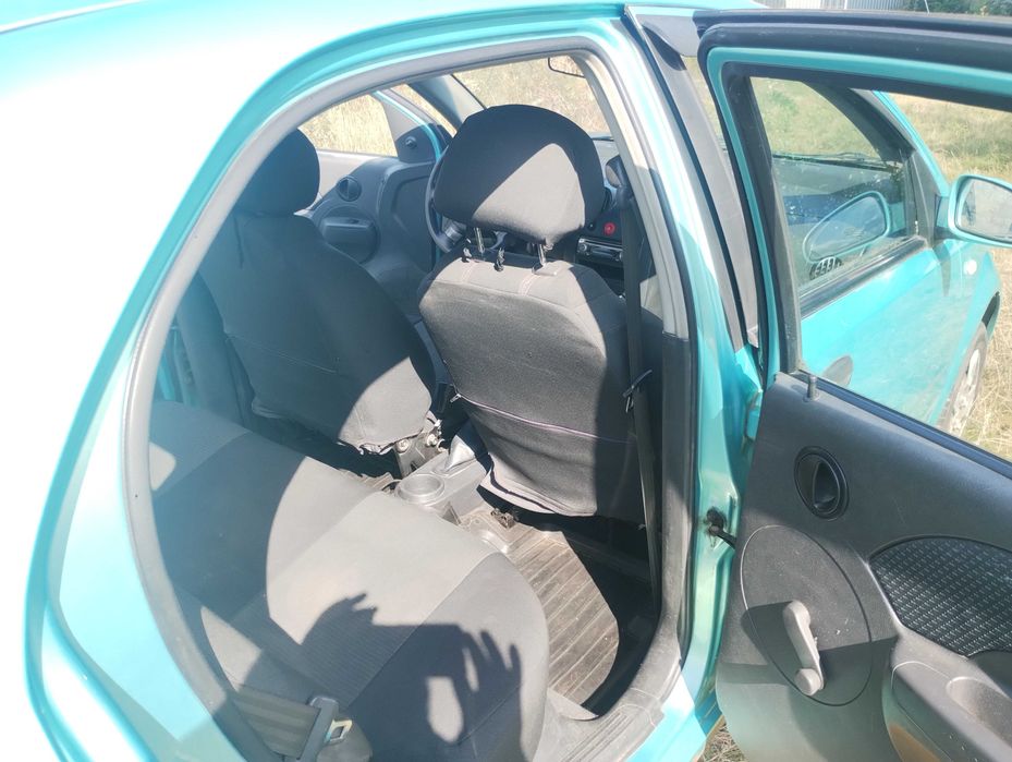 Chevrolet Aveo 2005 1.5 бензин механика