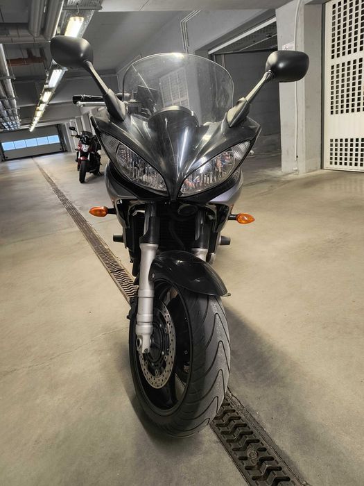 Yamaha FZ6 Fazer 600