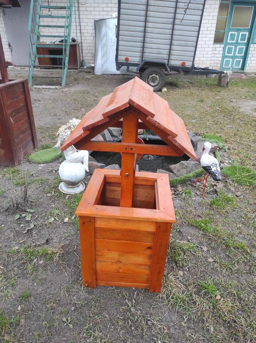 Продам декоративний колодязь.