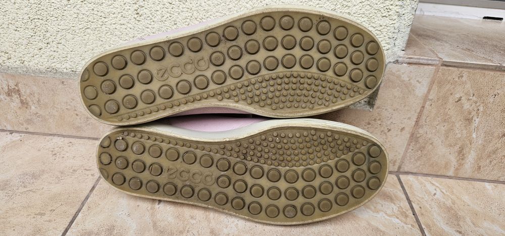 Damskie buty skórzane ECCO rozmiar 40 wkładka 25,5cm używane
