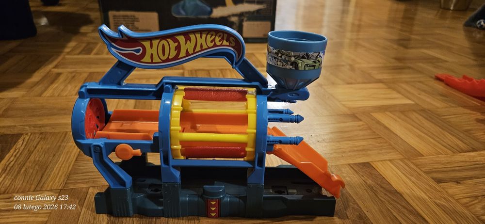 Mini zestaw Hot Wheels myjnia