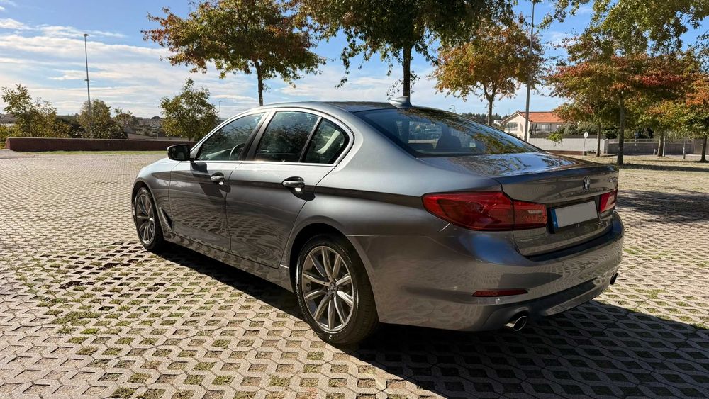 BMW 520d Line Luxury Auto FULL extras C/Teto Lindo — photo 3
