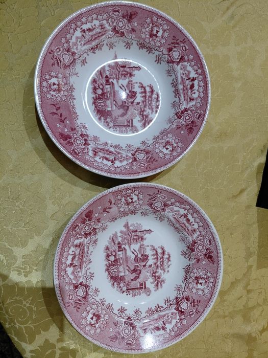 2 pratos sopa Fainça da antiga fabrica de Sacavém.