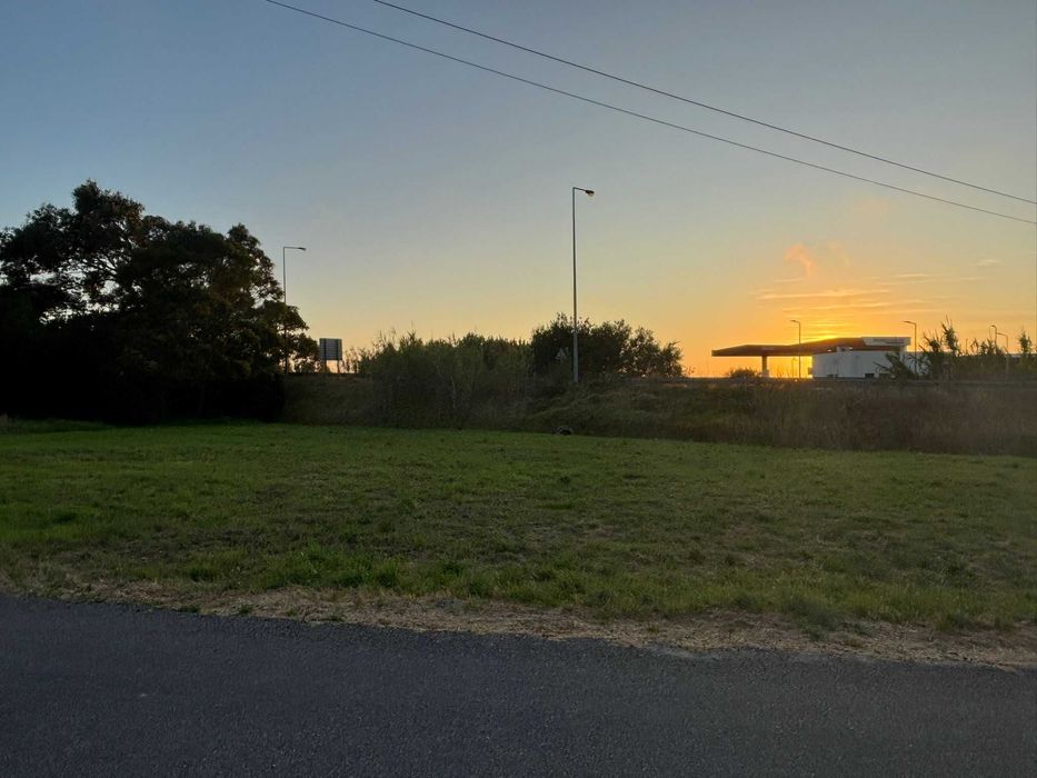 Terreno em Solo Urbano para 3 Moradias