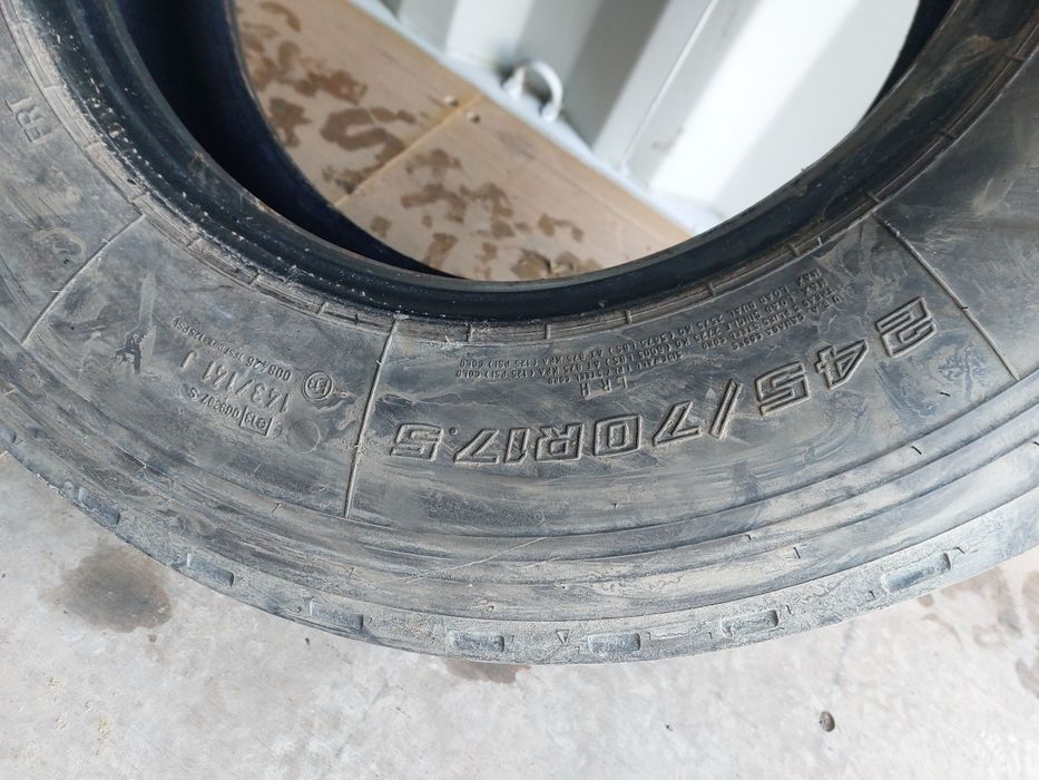 Opona 245/70 R17.5