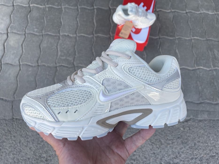 Кросівки жіночі Nike V5 RNR Summit Grey 36-41