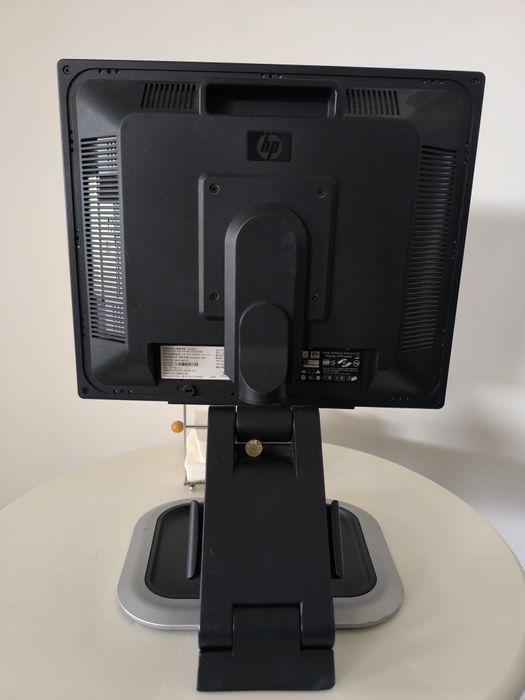 HP 19" LCD Monitor64739680423811122