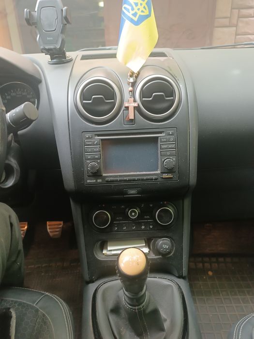 Продам nissan qashqai 1.6 дизель 2013 рік.