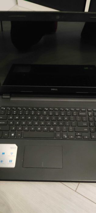 Laptop Dell Inspiron 3543 i5-5200U/8GB/500/Win8 GF820M