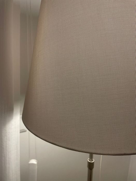 Candeeiro de pé ikea