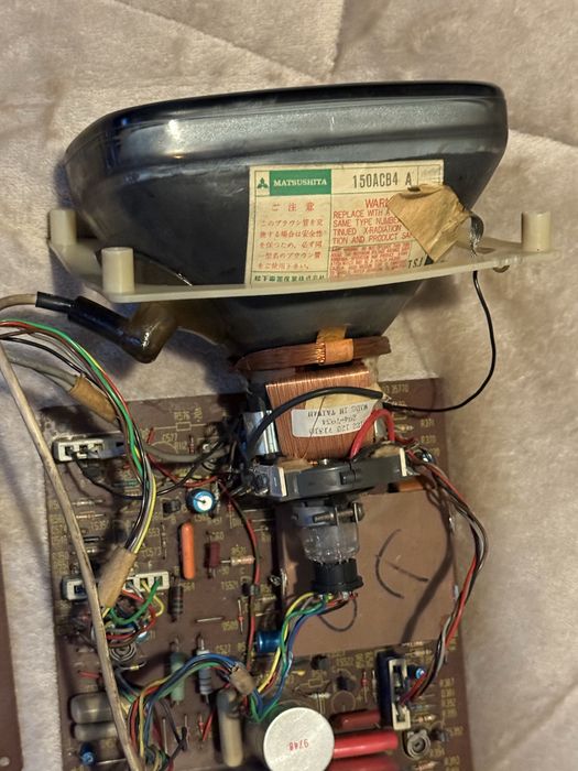Black-and-white oscilloscope, functional but disassembled; modular monitor64354257383425124