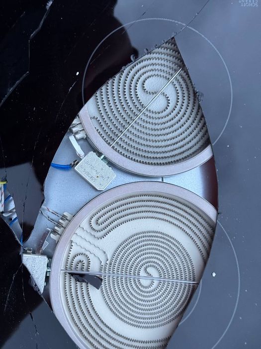 Варильна поверхня електрична WHIRLPOOL AKT 8130/LX