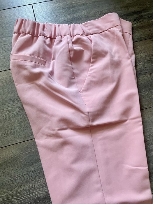 Продам штани легенькі з костюмної тканини