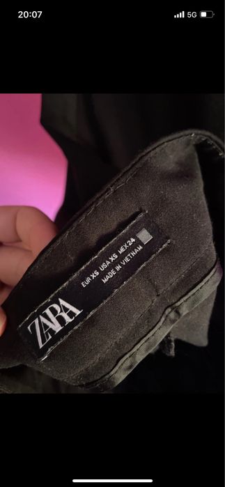 Fato preto como novo